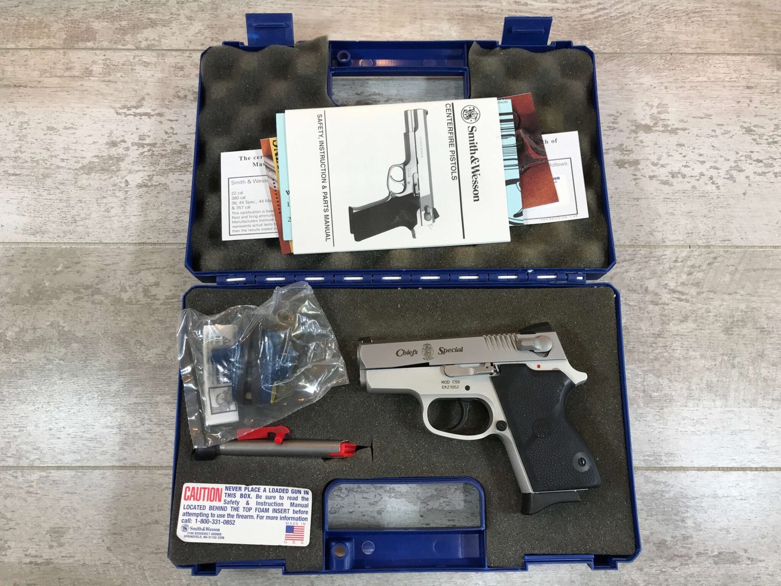 S&W CHIEFS SPECIAL CS9 9MM SEMI-AUTO PISTOL NIB - Checkpoint Charlie's