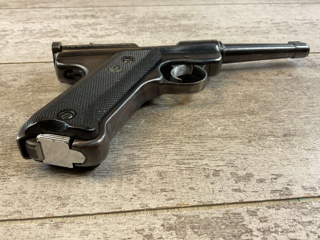 RUGER MARK I STANDARD 4 3/4" PENCIL BBL 22LR PISTOL #4-01045