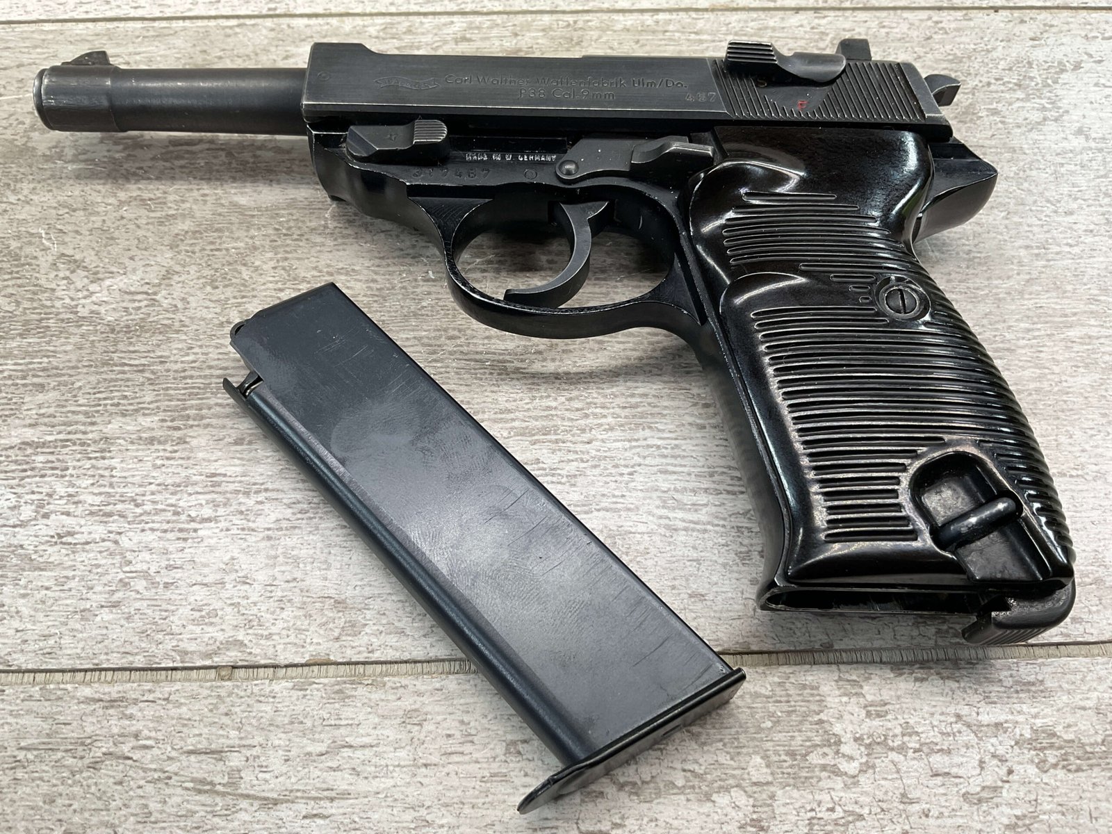 WALTHER P38 9MM SEMI AUTO PISTOL, POST WAR 11/68 - Checkpoint