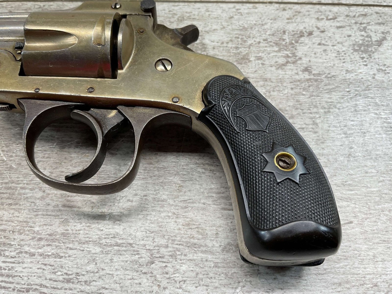 FOREHAND AND WADSWORTH POCKET MODEL TOP BREAK 38 REVOLVER