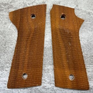 NATIONAL MATCH TARGET STYLE WALNUT GRIPS #5-05032-PF