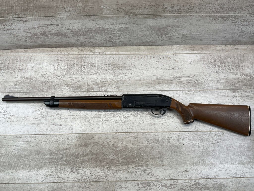 CROSMAN 766 AMERICAN CLASSIC .177 CAL AIR RIFLE, VINTAGE #5-08561-BDH