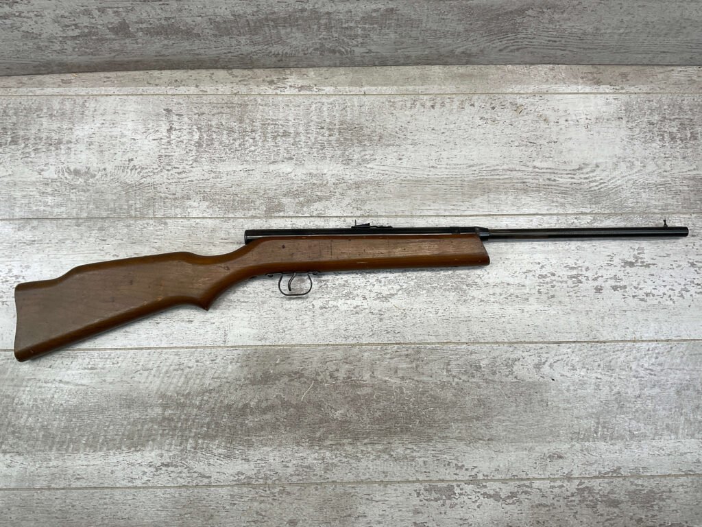 SEARS J.C. HIGGINS MODEL 126.102940 .22 CAL AIR RIFLE, VINTAGE #5-08567-BDH