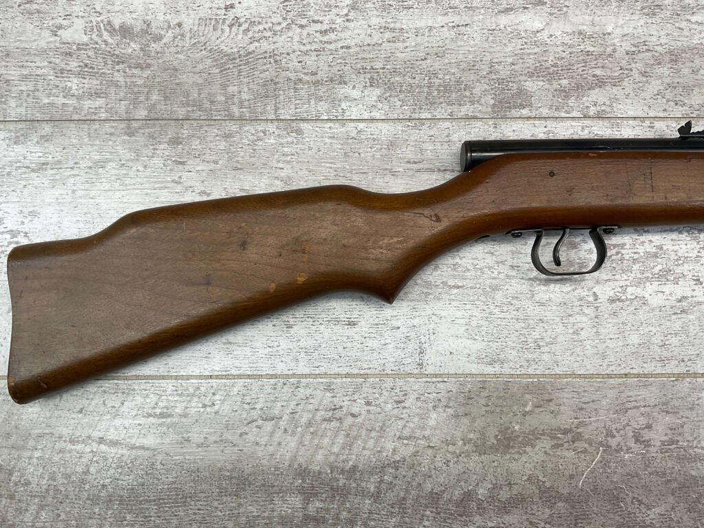 SEARS J.C. HIGGINS MODEL 126.102940 .22 CAL AIR RIFLE, VINTAGE #5-08567-BDH