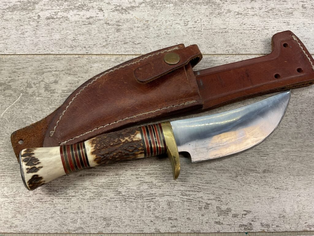 BLACKJACK INTERNATIONAL OBADIAH SKINNER STAG BONE HUNTING KNIFE W/ LEATHER SHEATH #5-08040-PF