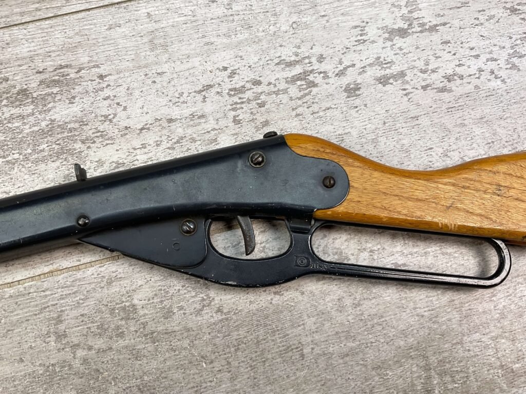 DAISY HEDDON MODEL 102, 350 SHOT AIR RIFLE, VINTAGE #5-08048-PF