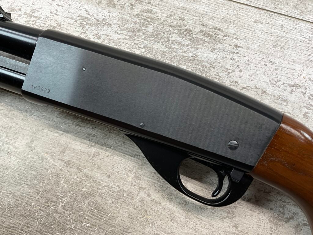 SMITH & WESSON MODEL 916.A TRENCH STYLE 12 GA PUMP SHOTGUN #5-08911
