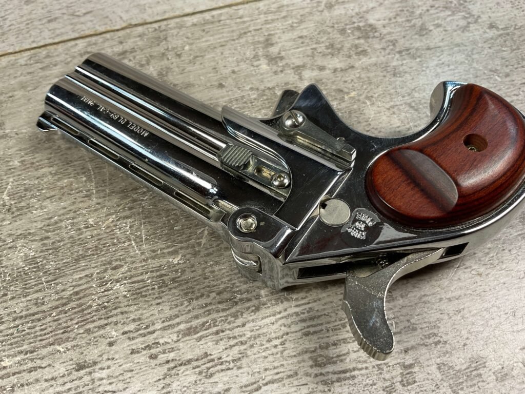 DAVIS INDUSTRIES DLB-9 CHROME 9MM DERINGER PISTOL #5-10500