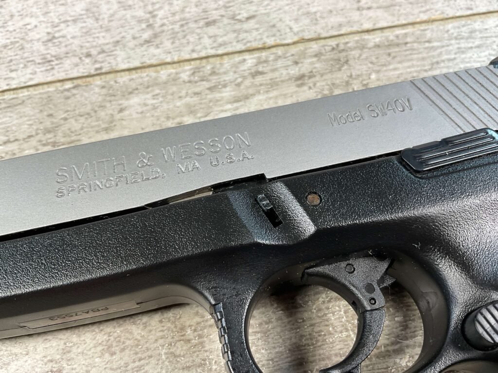 SMITH & WESSON S&W SW40V .40CAL SEMI AUTO PISTOL, IN CASE #5-10501