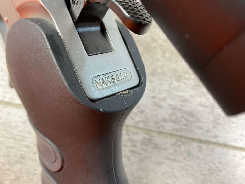 THOMPSON CENTER ARMS ENCORE 6.5 CREEDMORE SINGLE SHOT BREAK ACTION RIFLE W/LEUPOLD SCOPE, JAMES EARL JONES COLLECTION #5-10709