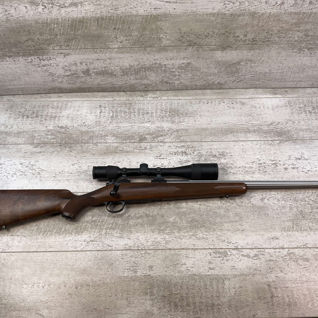 KIMBER 84M .223CAL LONGMAST CLASSIC BOLT ACTION RIFLE W/SCOPE #5-09506