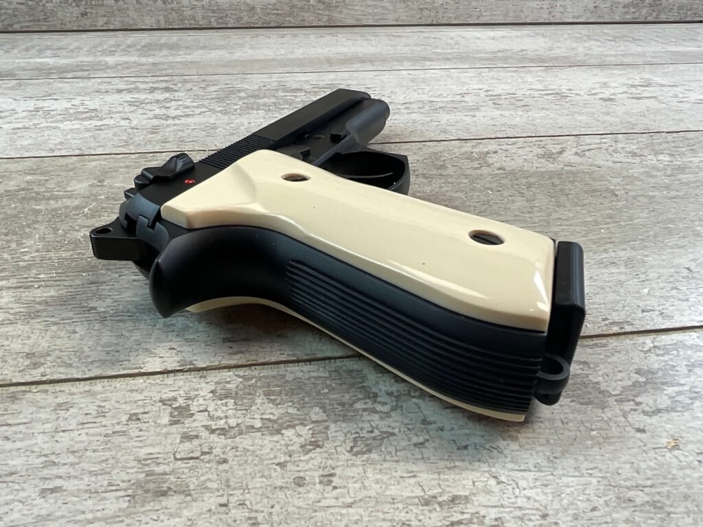 BERETTA 92F 9MM SEMI AUTO PISTOL, JAMES EARL JONES COLLECTION #5-10762