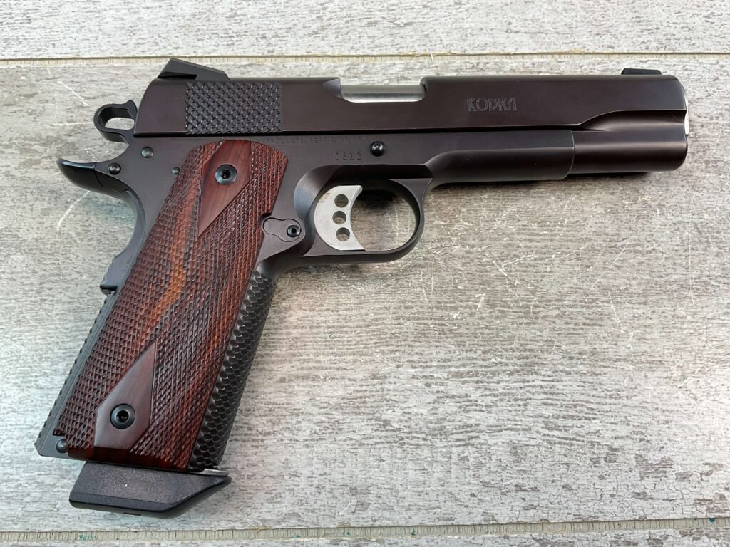 ED BROWN 1911 KOBRA .45 ACP CUSTOM SEMI AUTO PISTOL, JAMES EARL JONES COLLECTION, LIKE NEW #5-10787