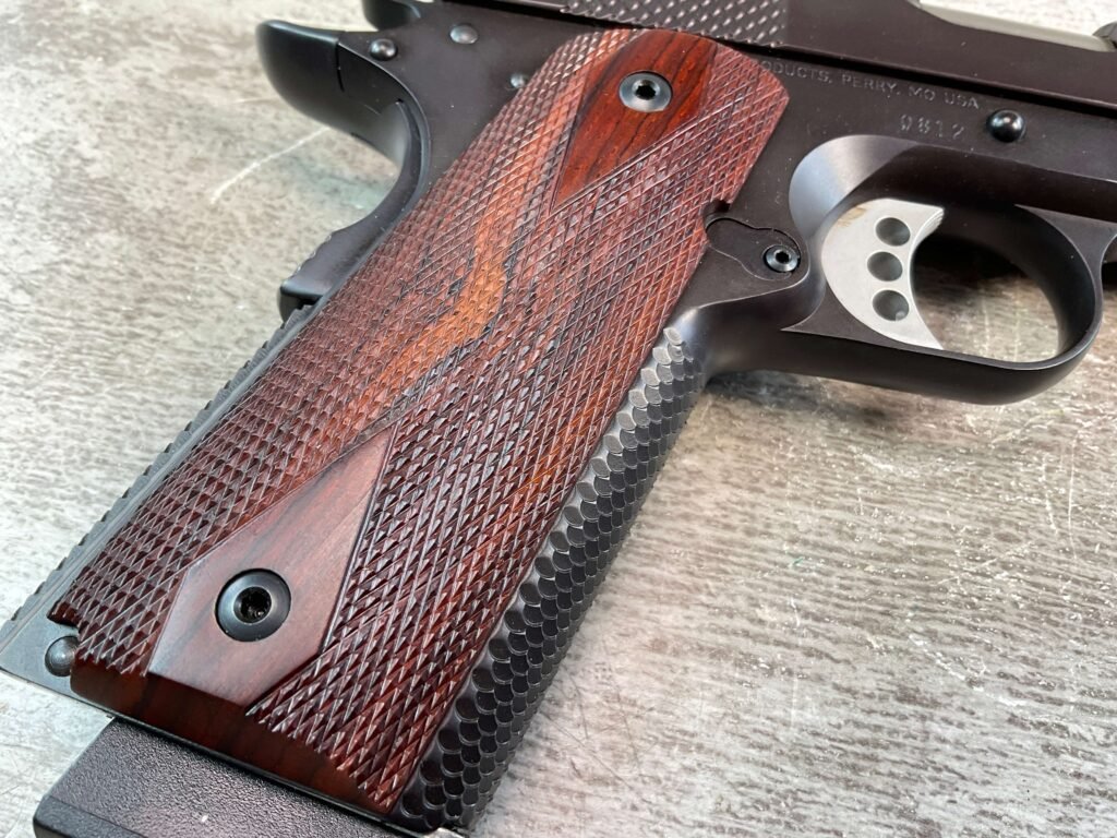 ED BROWN 1911 KOBRA .45 ACP CUSTOM SEMI AUTO PISTOL, JAMES EARL JONES COLLECTION, LIKE NEW #5-10787