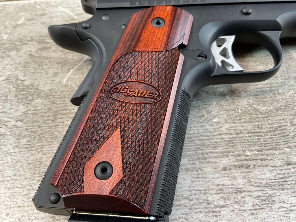 SIG SAUER 1911 GSR REVOLUTION .45 ACP SEMI AUTO PISTOL, JAMES EARL JONES COLLECTION #5-10792