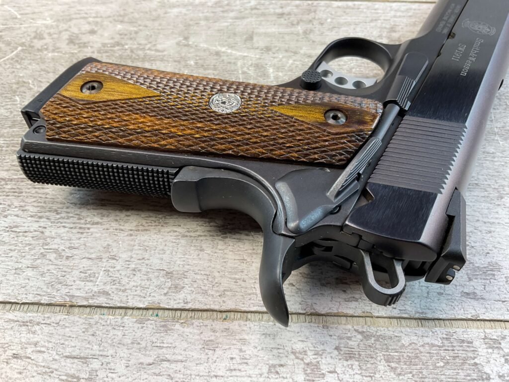 SMITH & WESSON S&W SW1911 400 COR-BON SEMI AUTO PISTOL, JAMES EARL JONES COLLECTION, LIKE NEW #5-10805