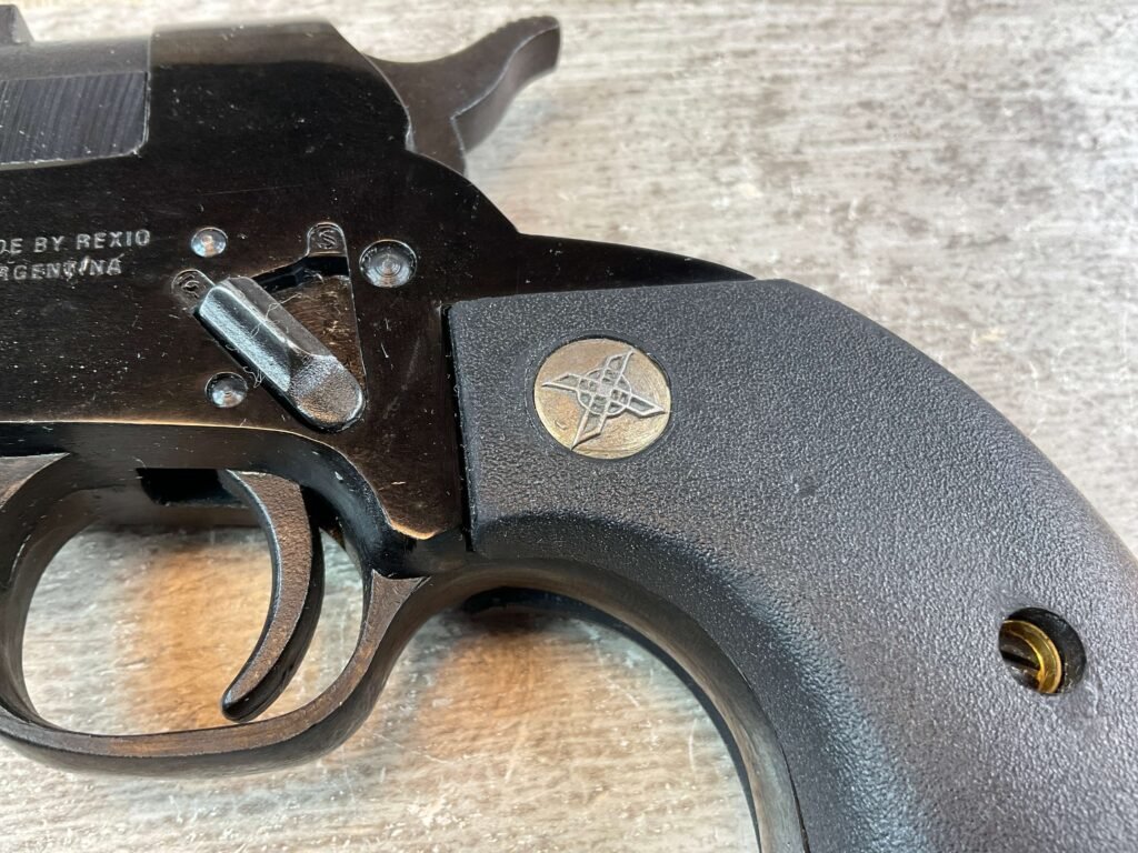 REXIO RC 4/10 SINGLE BARREL 45LC/.410GA PISTOL, JAMES EARL JONES COLLECTION #5-10839