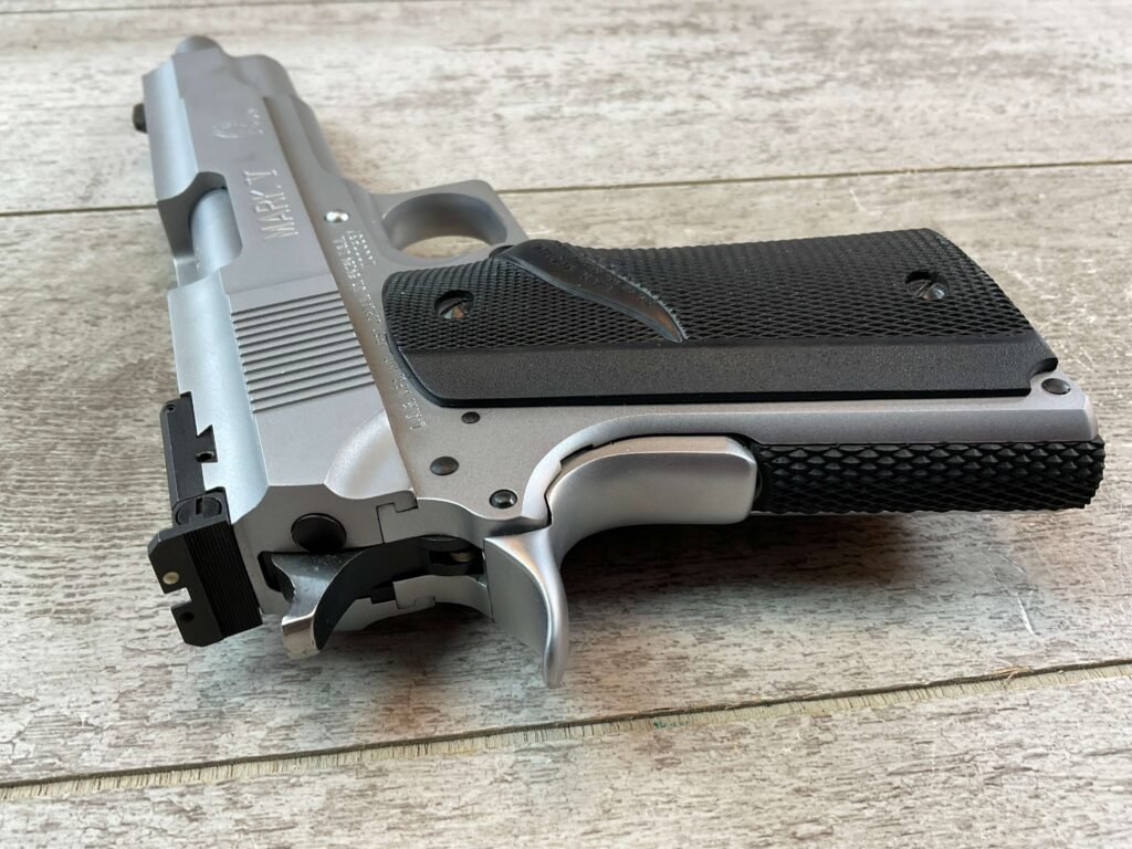 L.A.R. MANUFACTURING GRIZZLY .50 ACTION EXPRESS MARK V SEMI AUTO PISTOL, JAMES EARL JONES COLLECTION, RARE #5-10851