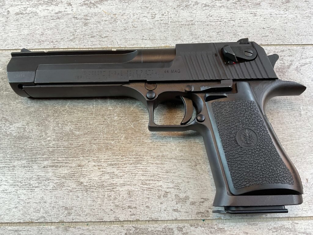 MAGNUM RESEARCH DESERT EAGLE .50 AE SEMI AUTO PISTOL, JAMES EARL JONES COLLECTION #5-10854