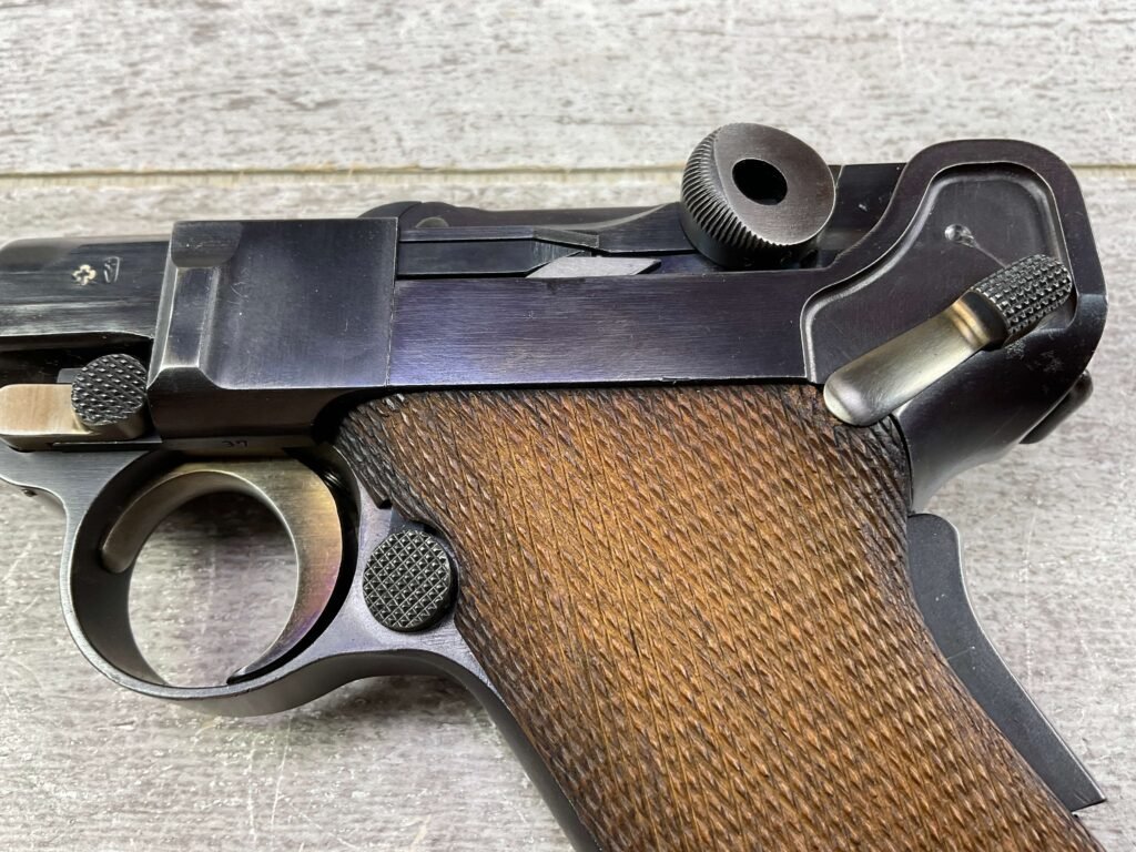 DWM 1900 SWISS 7.65MM LUGER P08 SEMI AUTO PISTOL, JAMES EARL JONES COLLECTION, MINTY & MATCHING #5-10867