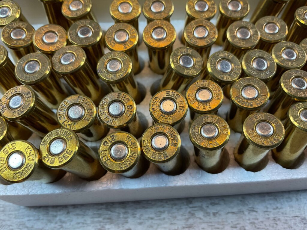 OBSOLETE AMMUNITION BOX, (WINCHESTER) 218 BEE, 46 GR. HP AMMO, FULL BOX (QTY 50) #5-11120