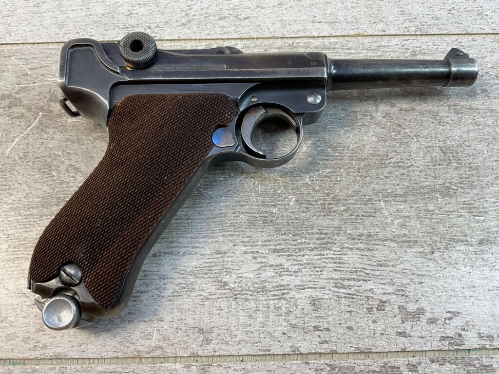 DWM LUGER P08 9MM SEMI AUTO PISTOL, RARE NAZI DEATH HEAD, JAMES EARL JONES COLLECTION #5-10897