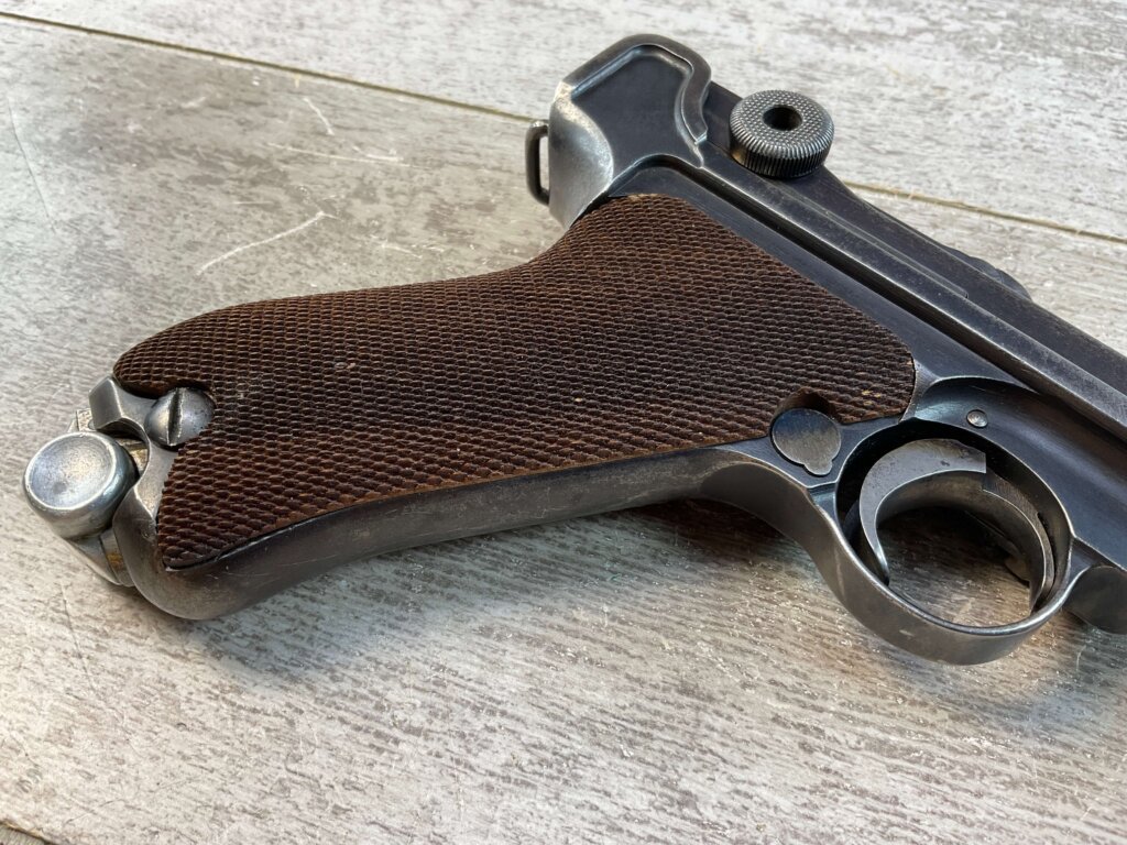 DWM LUGER P08 9MM SEMI AUTO PISTOL, RARE NAZI DEATH HEAD, JAMES EARL JONES COLLECTION #5-10897