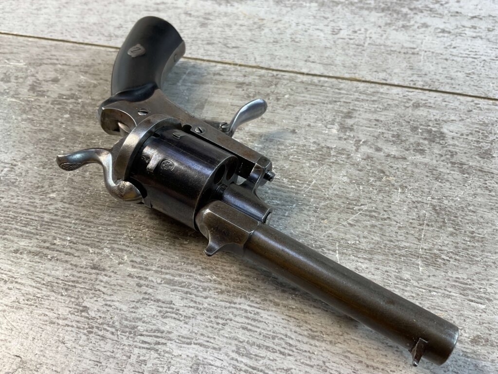 BELGIAN .32 PINFIRE REVOLVER, JAMES EARL JONES COLLECTION, ANTIQUE #5-10893