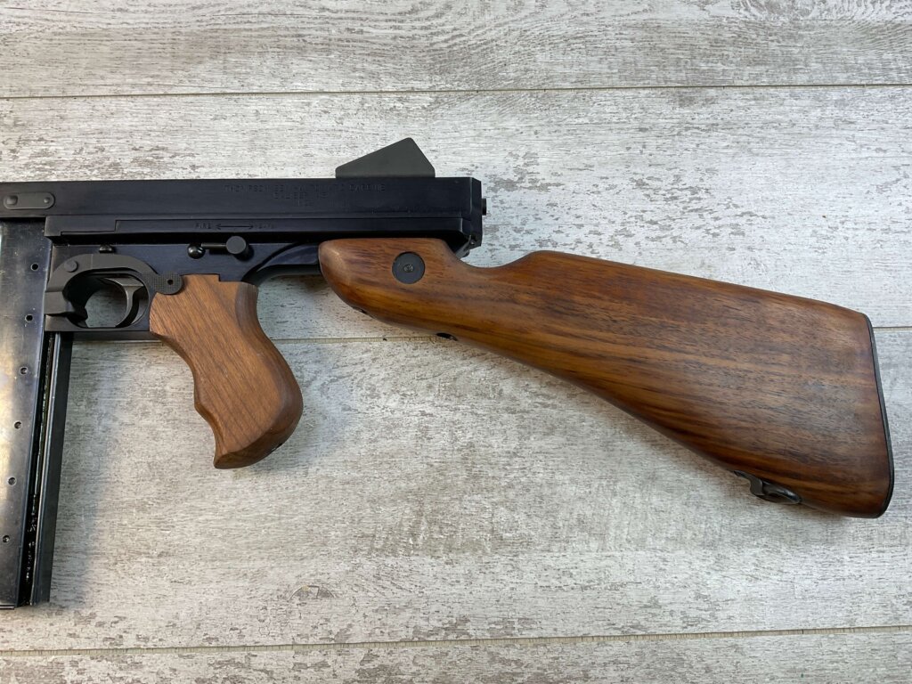 AUTO ORDNANCE THOMPSON 1927 M1 CARBINE .45 AUTO SEMI AUTO RIFLE, JAMES EARL JONES "FAVORITES" COLLECTION, LIKE NEW #5-11037