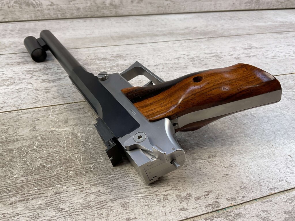 RPM HUNTER XL .222 REM SINGLE SHOT TARGET PISTOL, JAMES EARL JONES COLLECTION #5-10904