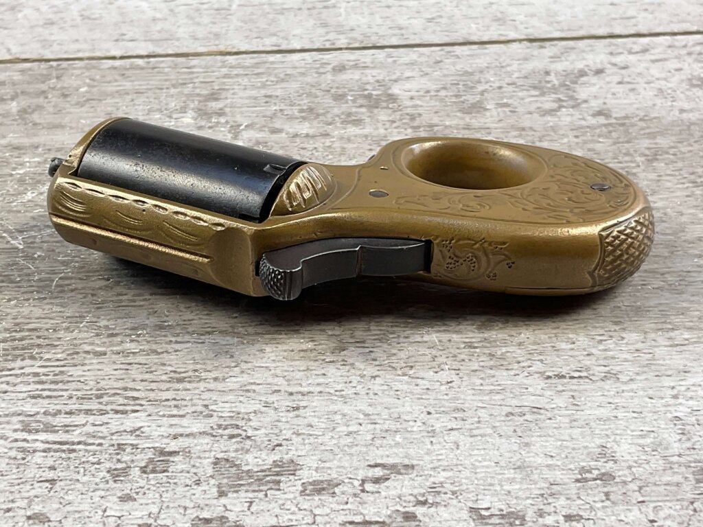 JAMES REID "MY FRIEND" KNUCKLE DUSTER .22 CAL REVOLVER, JAMES EARL JONES COLLECTION, ANTIQUE #5-10906