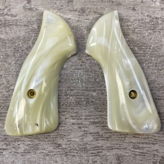 AJAX CUSTOM GRIPS ROSSI M88, M68 (SMALL) WHITE PEARLITE COLORED GRIPS #5-11606