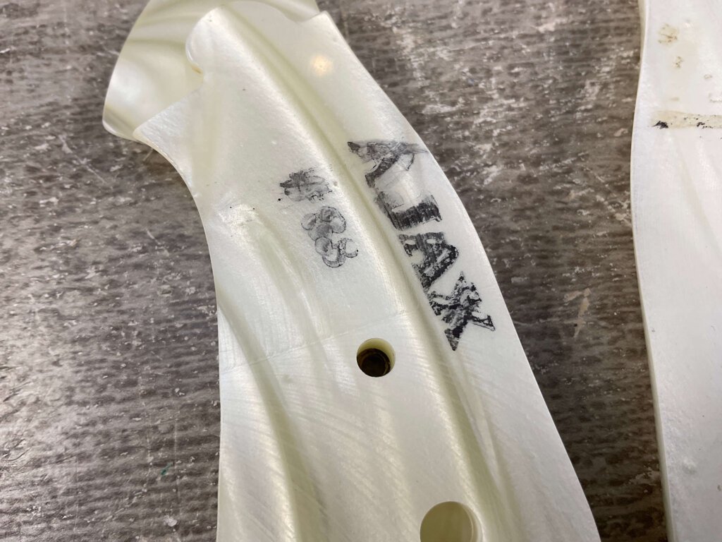 AJAX CUSTOM GRIPS ROSSI M88, M68 (SMALL) WHITE PEARLITE COLORED GRIPS #5-11606