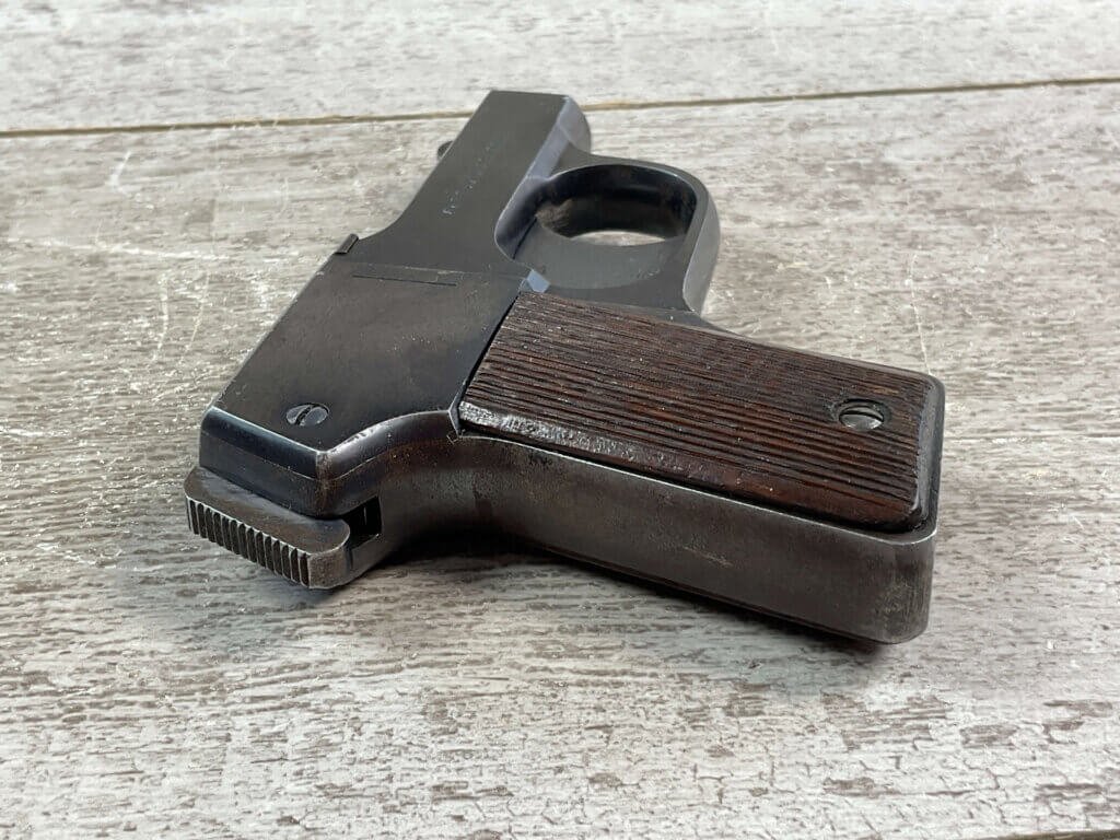 MOSSBERG BROWNIE DERINGER .22LR FOUR BARREL PISTOL, JAMES EARL JONES COLLECTION #5-10910