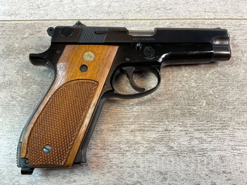 SMITH & WESSON 39-2 9MM SEMI AUTO PISTOL #6-01608-PF
