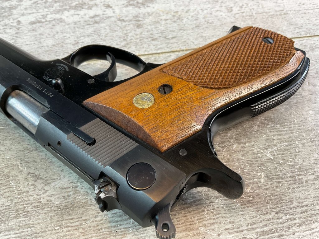 SMITH & WESSON 39-2 9MM SEMI AUTO PISTOL #6-01608-PF