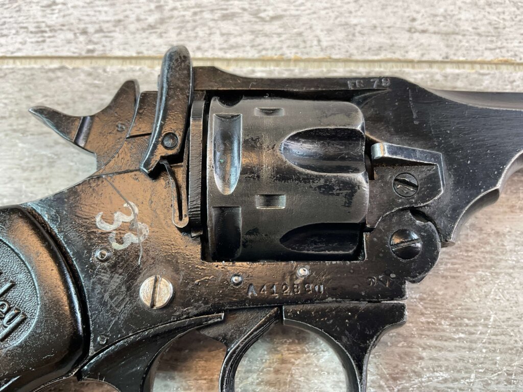 WEBLEY & SCOTT MARK IV 38/200 REVOLVER #6-01606-PF