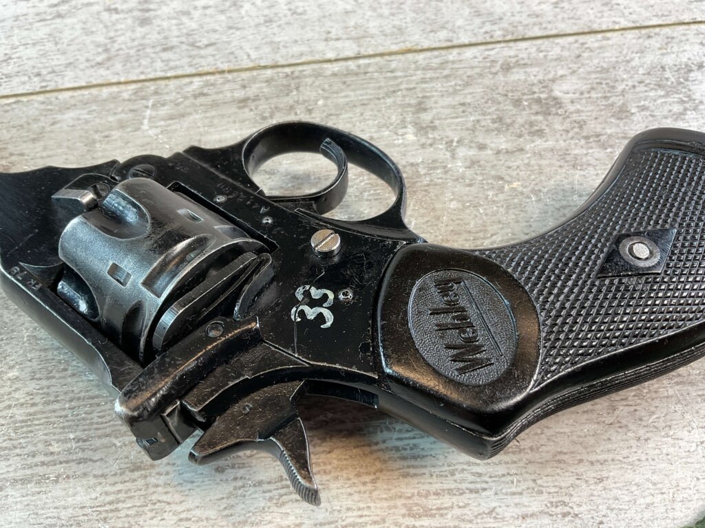 WEBLEY & SCOTT MARK IV 38/200 REVOLVER #6-01606-PF