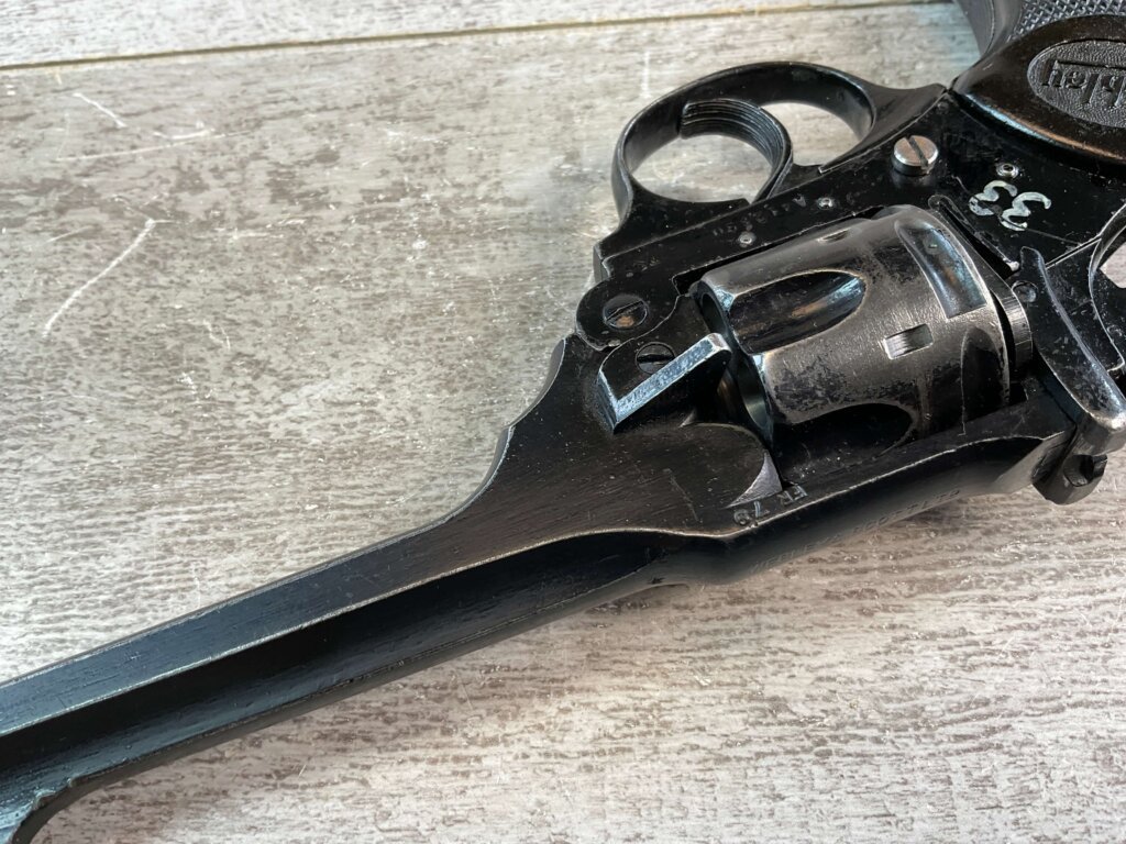 WEBLEY & SCOTT MARK IV 38/200 REVOLVER #6-01606-PF