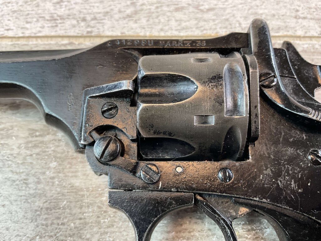 WEBLEY & SCOTT MARK IV 38/200 REVOLVER #6-01606-PF