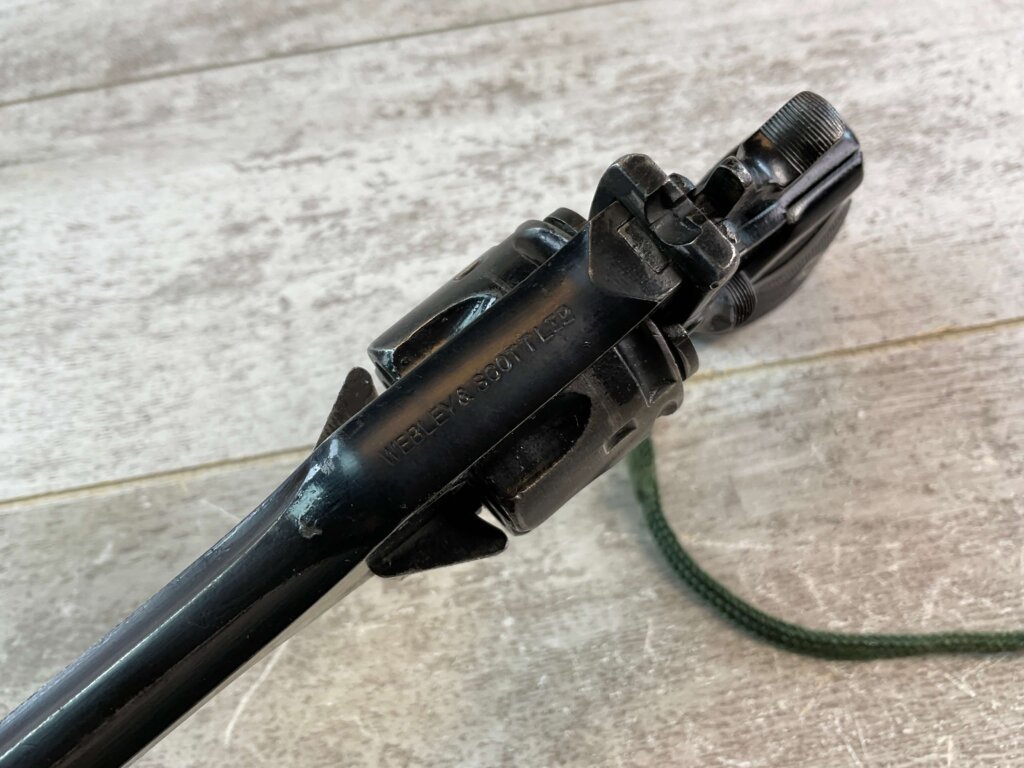 WEBLEY & SCOTT MARK IV 38/200 REVOLVER #6-01606-PF