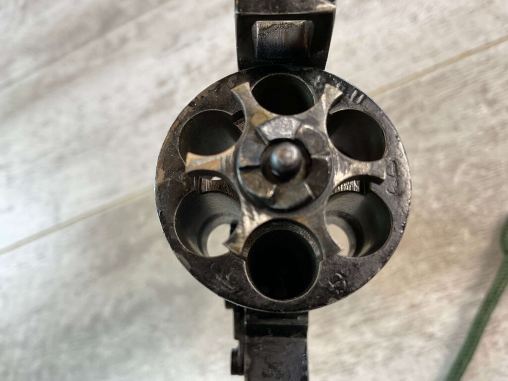 WEBLEY & SCOTT MARK IV 38/200 REVOLVER #6-01606-PF