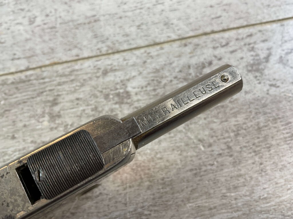 ETCHED FRANÇAISE D’ARMES DE ST. ETIENNE MITRAILLEUSE PALM SQUEEZER PISTOL, JAMES EARL JONES COLLECTION, ANTIQUE #5-10921-PF