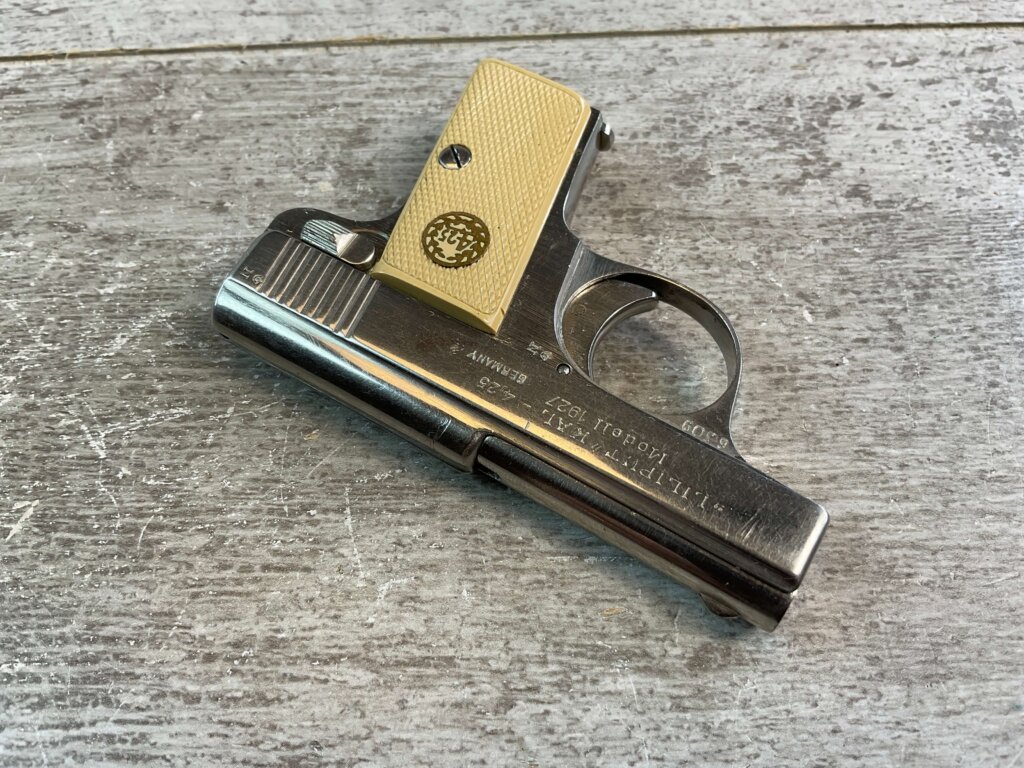 AUGUST MENZ LILIPUT MODEL 1927, 4.25MM NICKEL PLATED SEMI AUTO PISTOL, JAMES EARL JONES COLLECTION, RARE #5-10922-PF