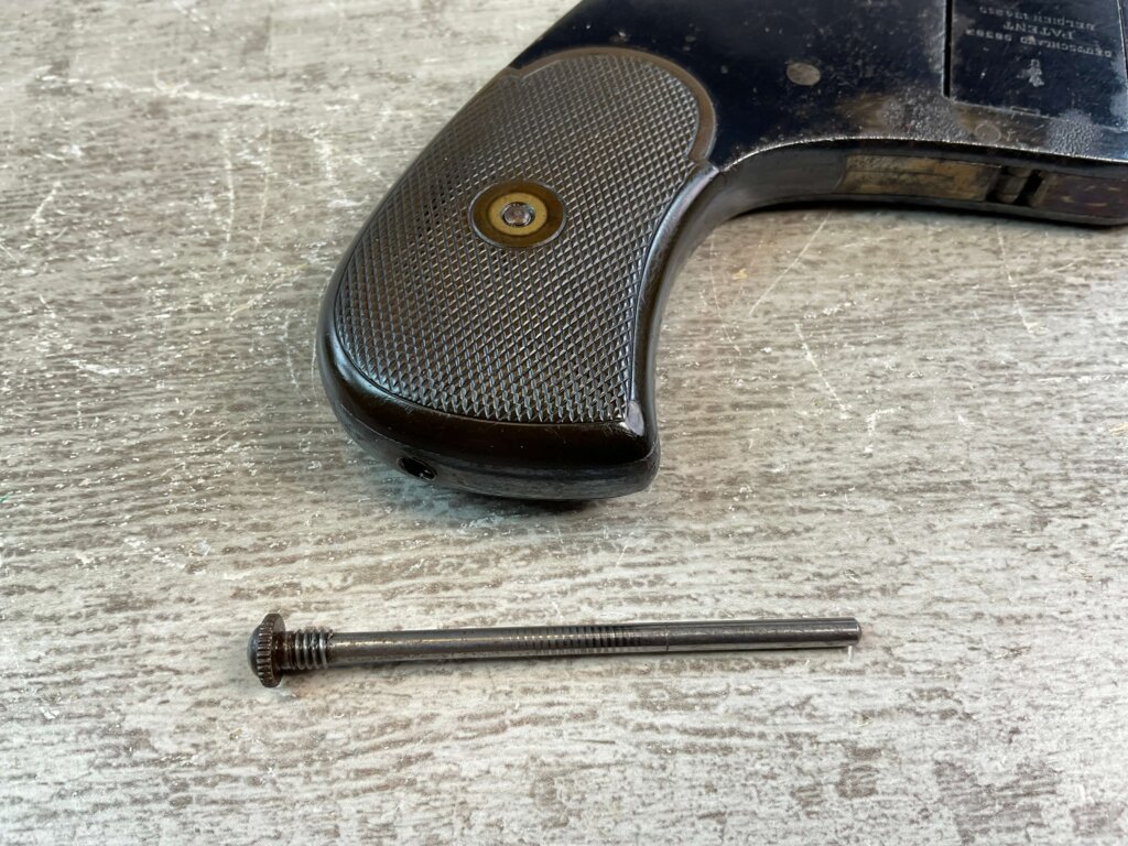 GERMAN BAR PISTOL .25ACP 4 SHOT ROTATING BREECH BLOCK W/FOLDING TRIGGER, JAMES EARL JONES COLLECTION, ANTIQUE #5-10924-PF