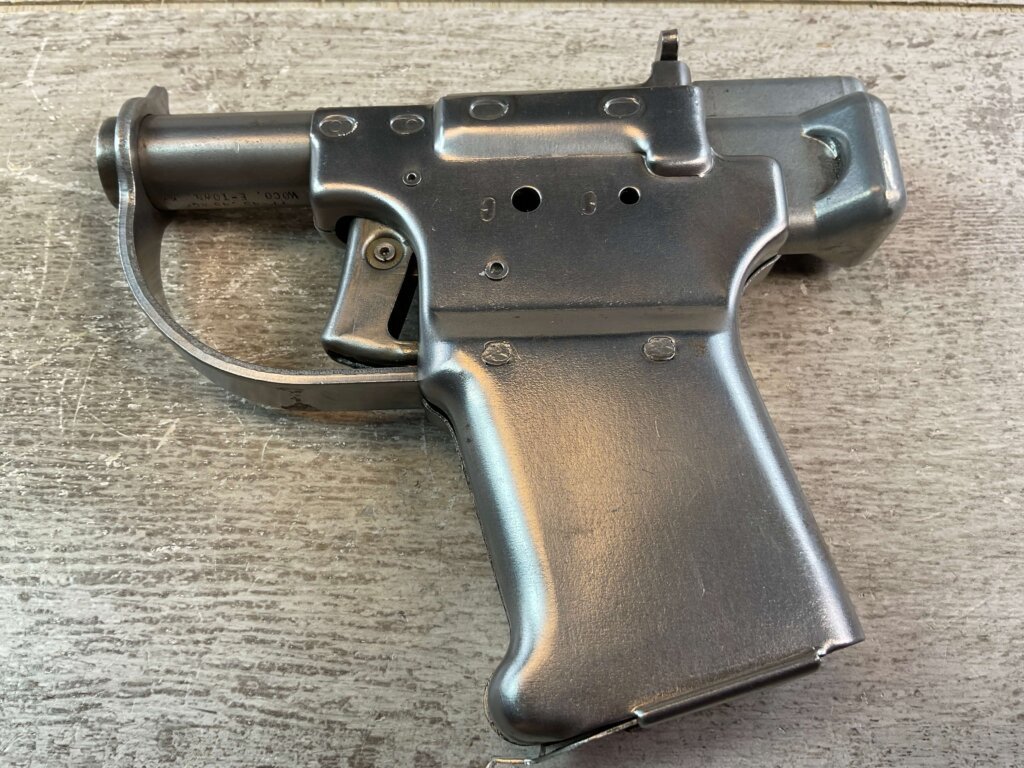 WWII FP-45 LIBERATOR PISTOL REPRODUCTION (MODEL 3), JAMES EARL JONES COLLECTION #5-10925-PF