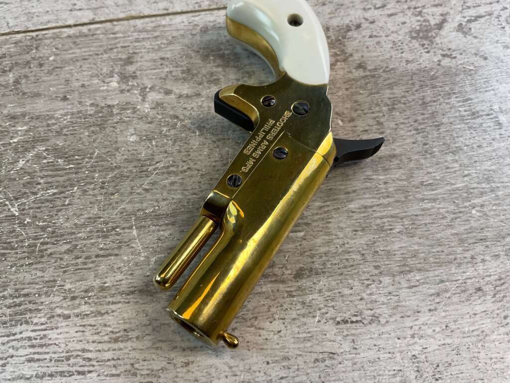 SHOOTERS ARMS .36 CAL BLACK POWDER DERINGER, JAMES EARL JONES COLLECTION, BLACK POWDER #5-10926-PF