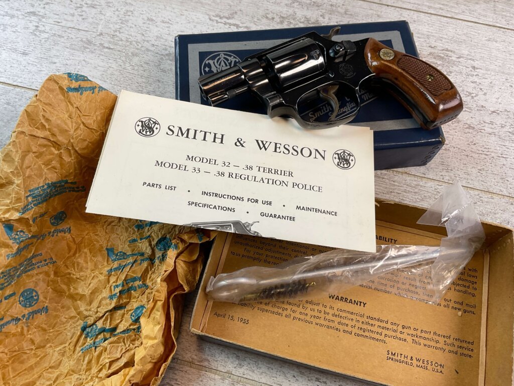 SMITH & WESSON .38S&W DA 32-1 TERRIER MODEL REVOLVER, MINTY IN ORIGINAL BOX #6-02113-PF