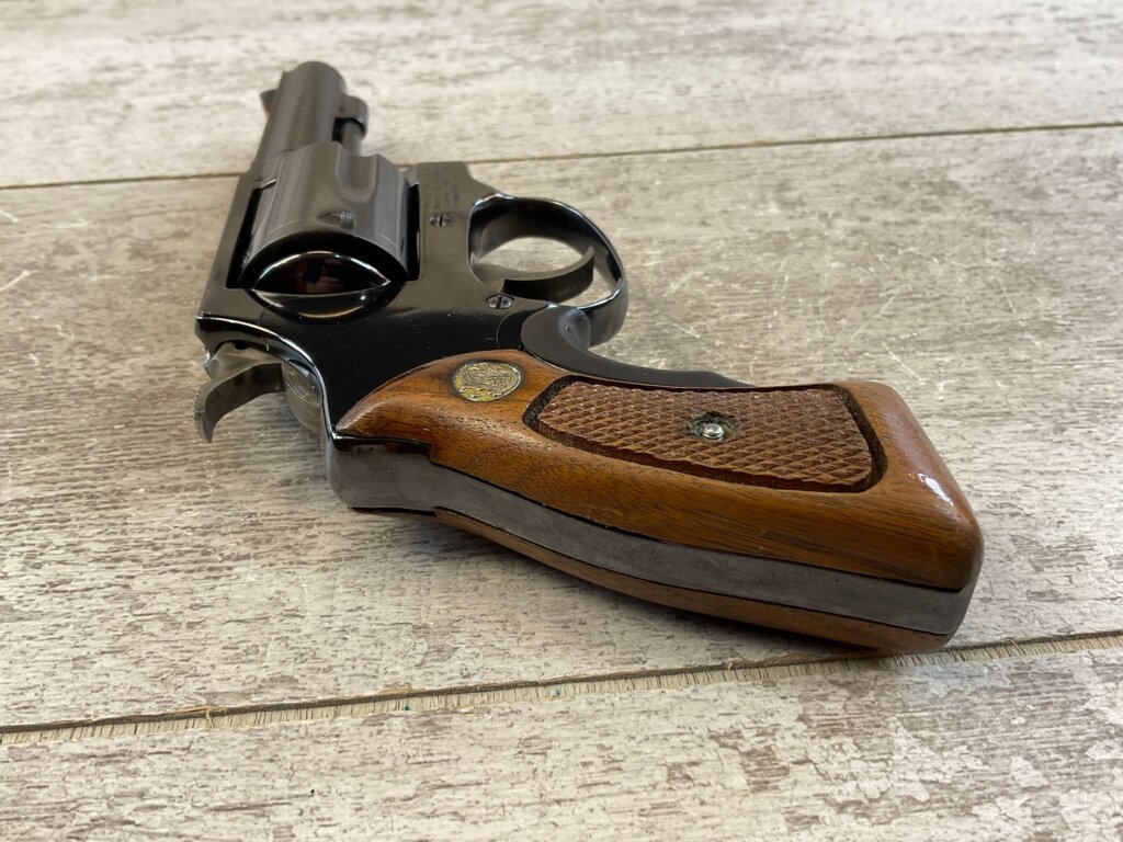 S&W CHIEFS SPECIAL 36-1 .38 SPECIAL REVOLVER, 1976 MFR #6-02117