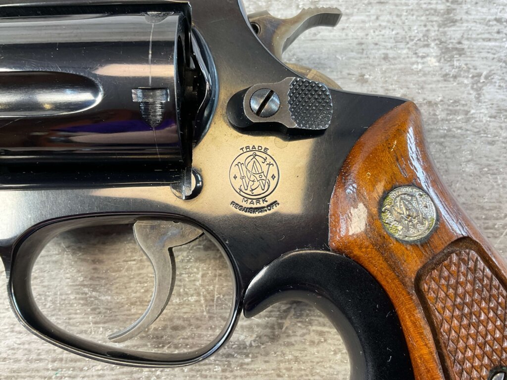 S&W CHIEFS SPECIAL 36-1 .38 SPECIAL REVOLVER, 1976 MFR #6-02117